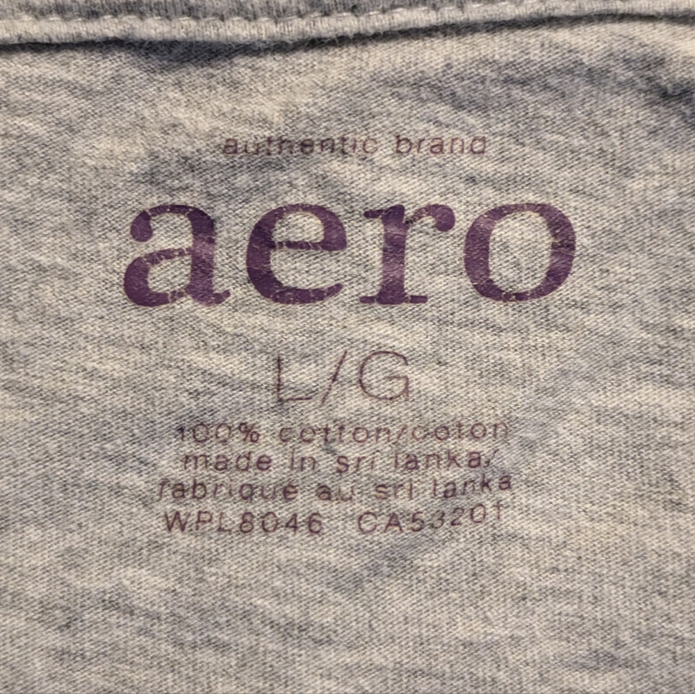 Women's Aeropostale shirt. Excellent condition. Sz. Large. Gray - Picture 4 of 4